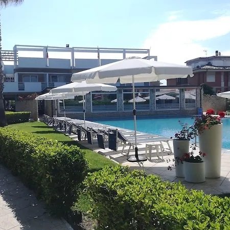 Mediterraneo Hotel 4*