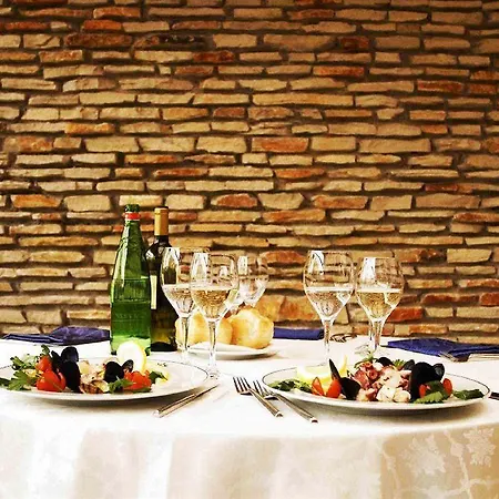 Mediterraneo Hotel 4*