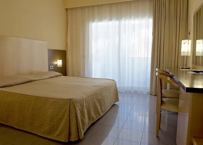 Mediterraneo Hotel 4*